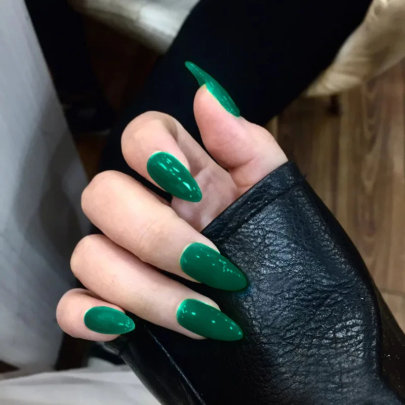 

Long Almond Shape Stiletto Pointed Dark Green Glossy Fake Nails Reusable Ultra Thin Solid Color False Nails with Glue Sticker