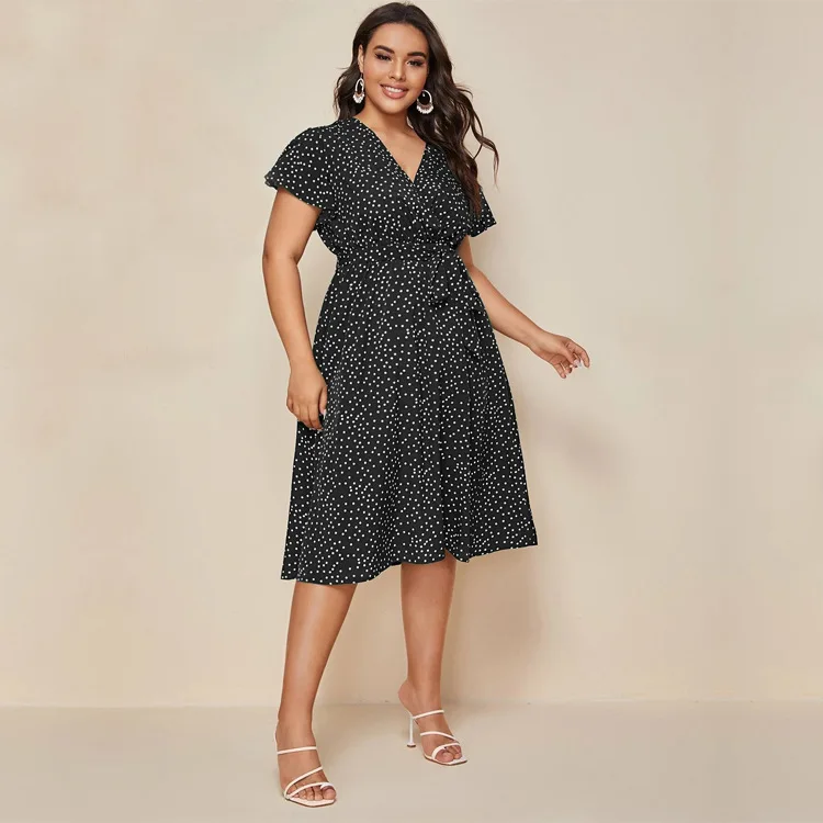 Женское платье большого размера DOIB летнее 4XL в белый горошек с V-образным вырезом