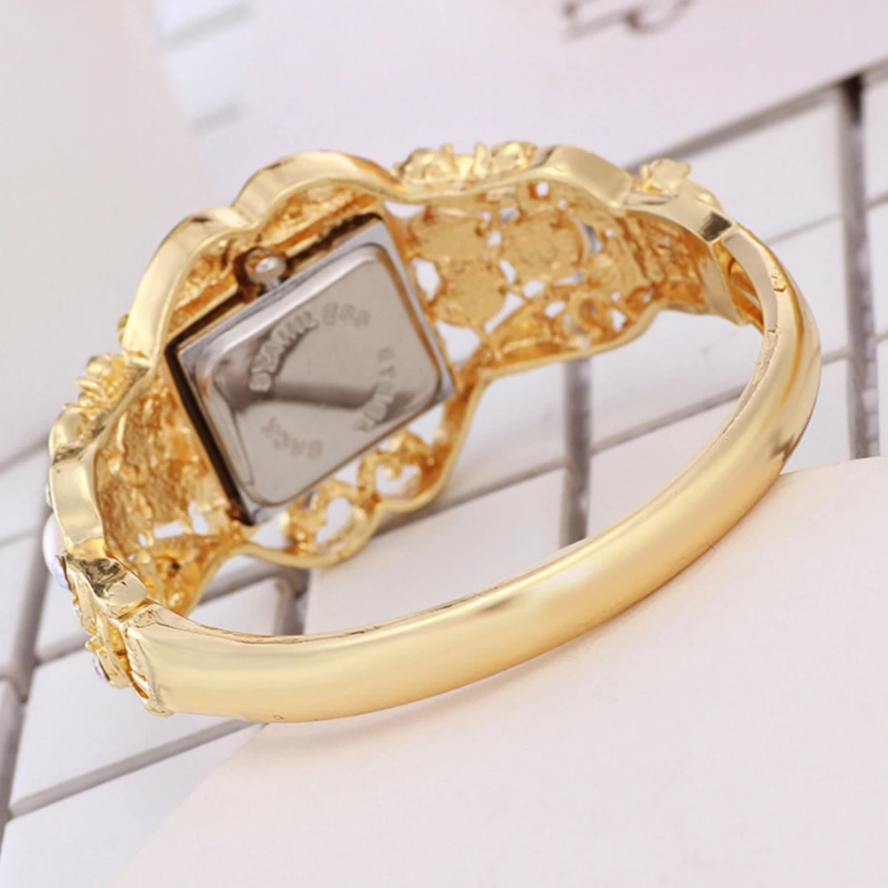 Женские Аналоговые кварцевые часы со стразами с круглым циферблатом | Наручные