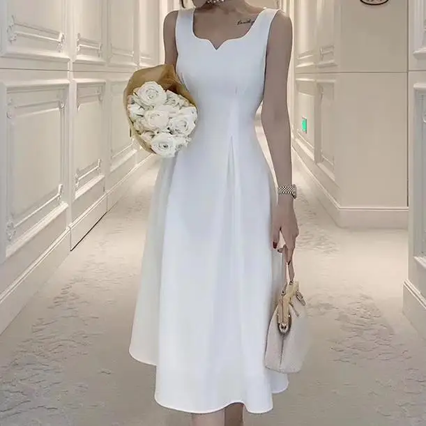 Женское повседневное платье облегающее удобное модельное дизайнерское новинка