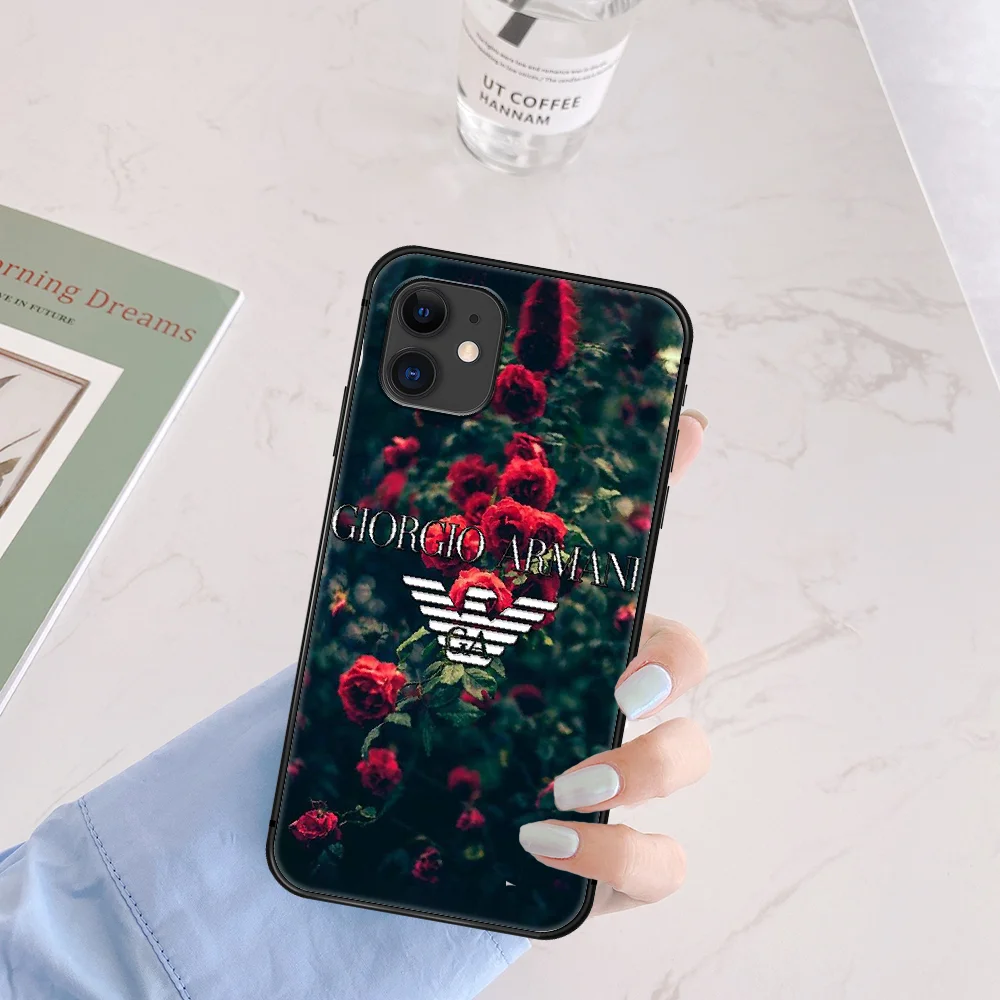 

Luxury Brand Italy Giorgioe Phone Case For Iphone 5 5S SE 2020 6 6S 7 8 Plus 11 12 Mini X XS XR Pro Max black Hoesjes Pretty
