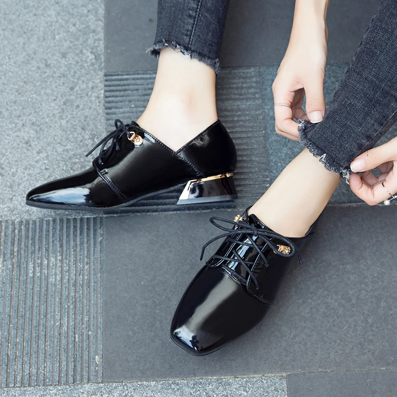 

Korean Version Of Simple Temperament Ladies High-Heeled Small Leather Shoes Mary Jane Spring And Autumn New Patent Leather Shoes