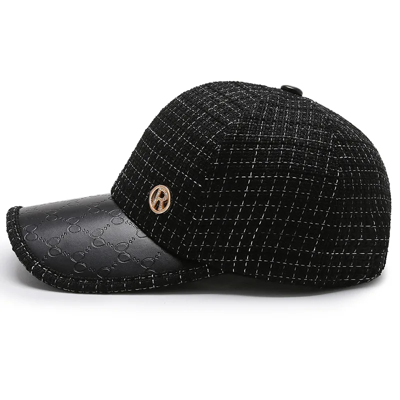 korean design new fashion lady winter autumn basball cap thick with metal logo high quality protection uv hat street wear cap