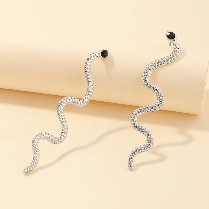 

Long Snake Dangle Earrings For Women Girls Elegant Temperament Retro Hip Hop Style Snake Animal Earrings Fashion Jewelry Gifts