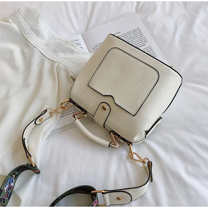 

New 2021 Fashion Trend Small Crossbody Shoulder Bags For Women Chic Designer Handbag And Purse Elephant Embroidery Wide Strap