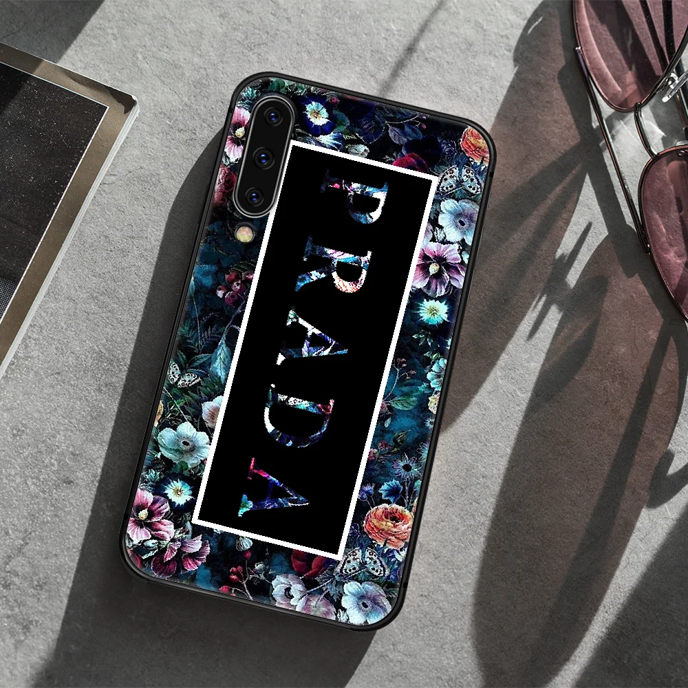 

Italian luxury brand Phone Case Cover For Samsung Galaxy A10 A11 A20 E A21 A21S A30 A40 A41 A50 A51 A70 A71 A81 black Coque