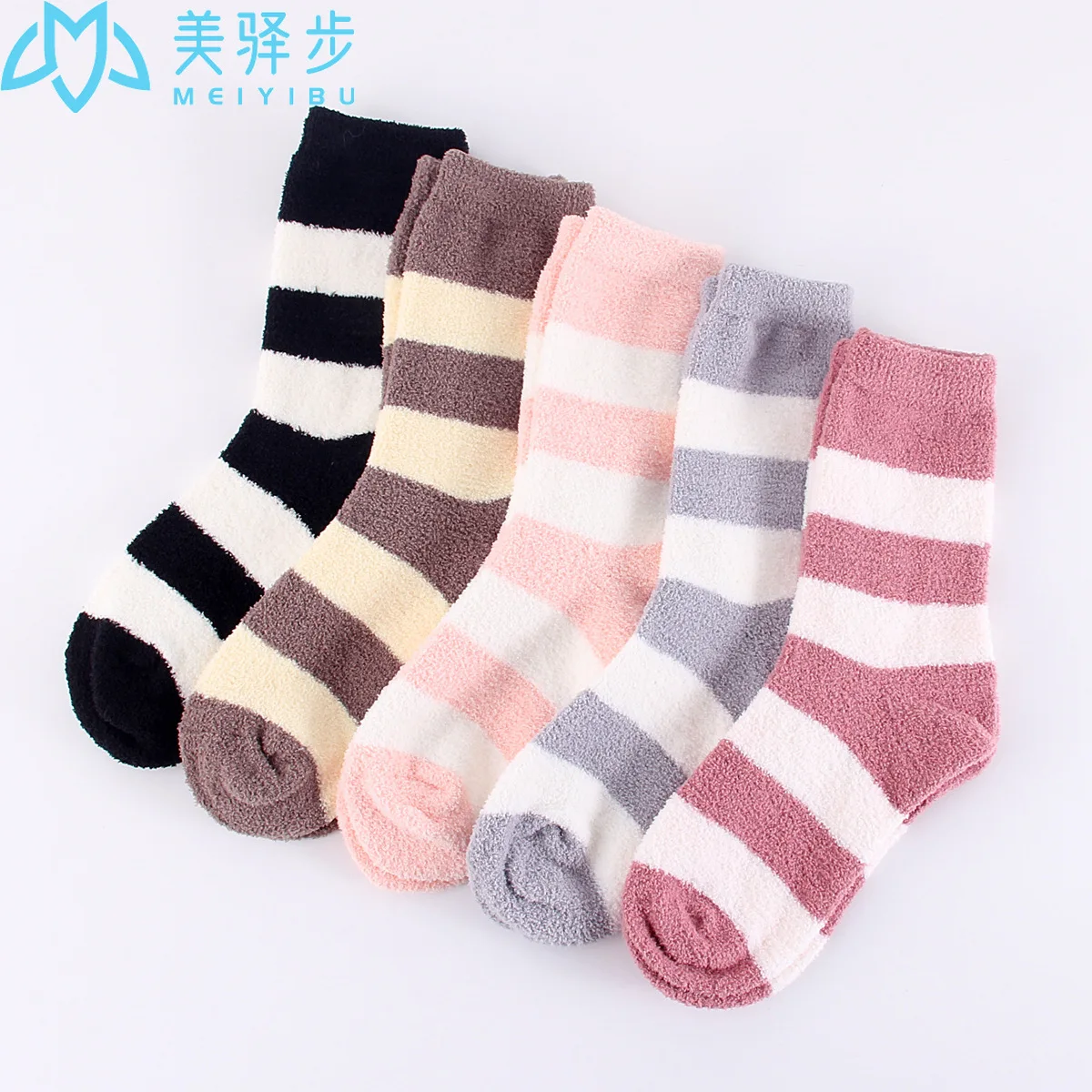 12 Pairs Per Set Winter New Thick Coral Velvet Ladies Socks Leisure Warm Cartoon Ladies Socks Wholesale