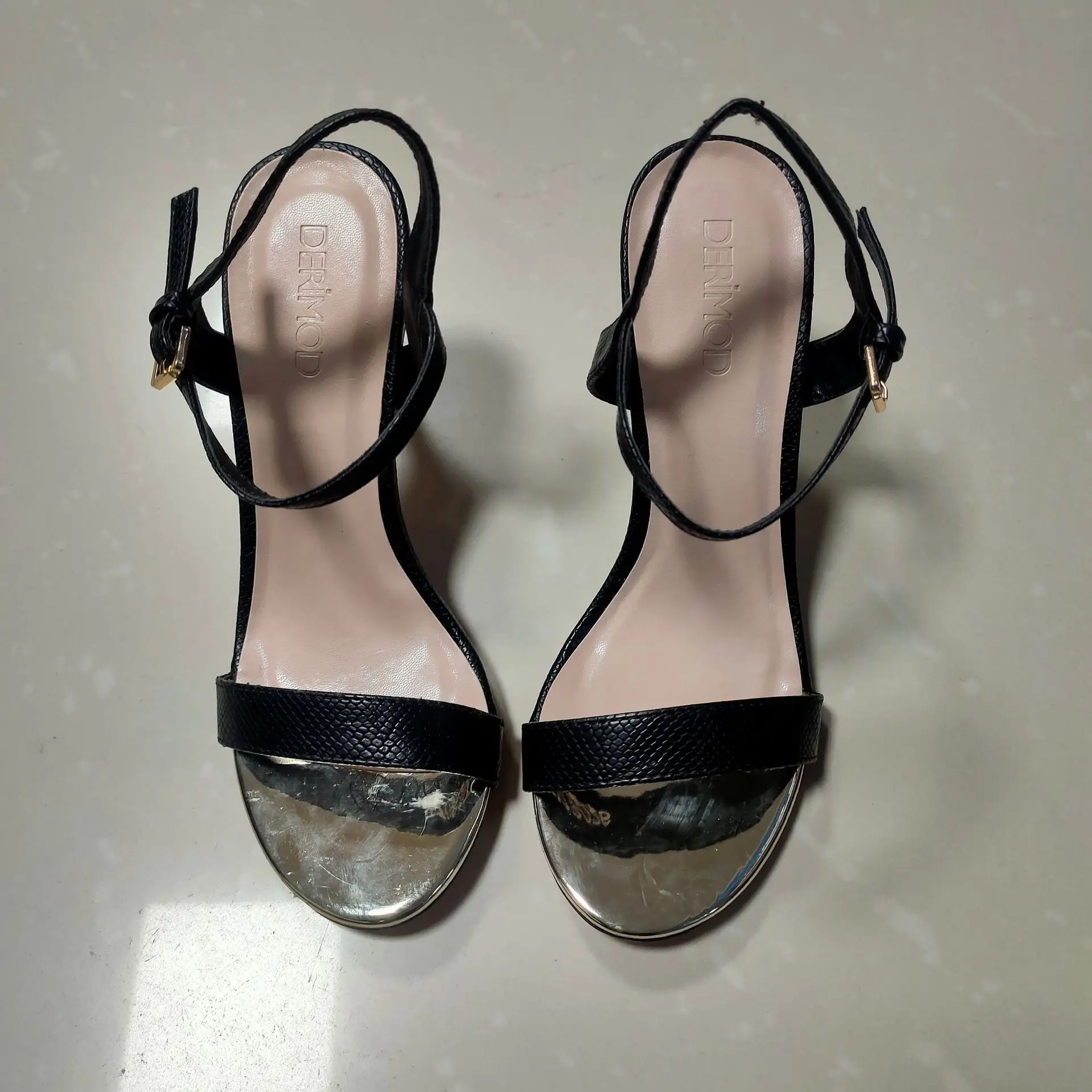 

Buckle Strap Female Sandal Fashion Womens Shoes 2021 Open Toe Girls Luxury Comfort Stiletto Low New Peep Beige Rubber Thin Heels