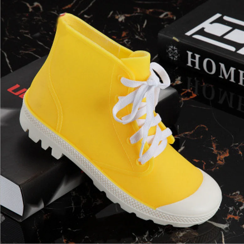 Сезон весна осень Низкие непромокаемые сапоги для взрослых на ремешке