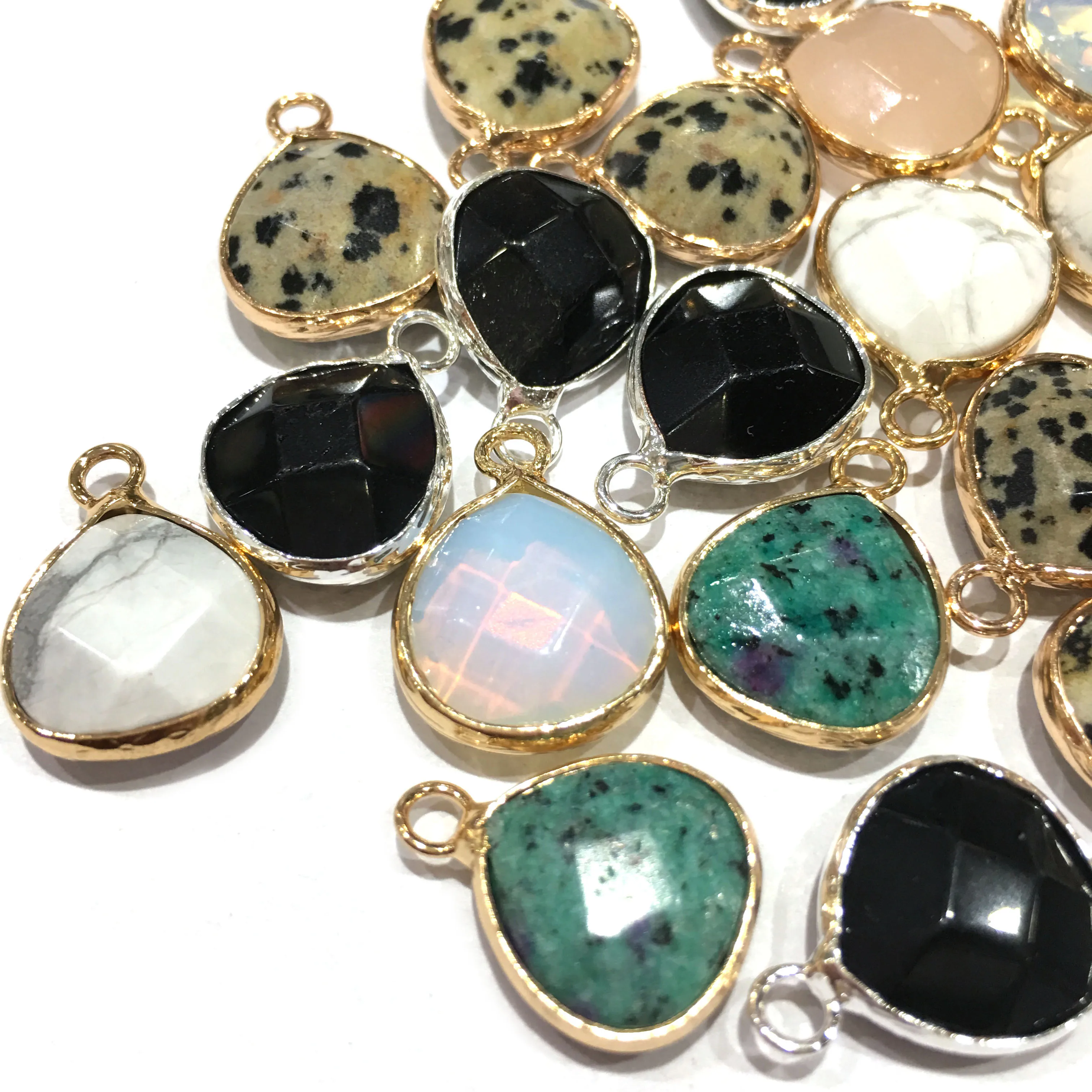 

Semi-precious stone pendant-10-30mm Trendy Elegant Natural Stone Pendant Necklace New Charm Accessory Jewelry