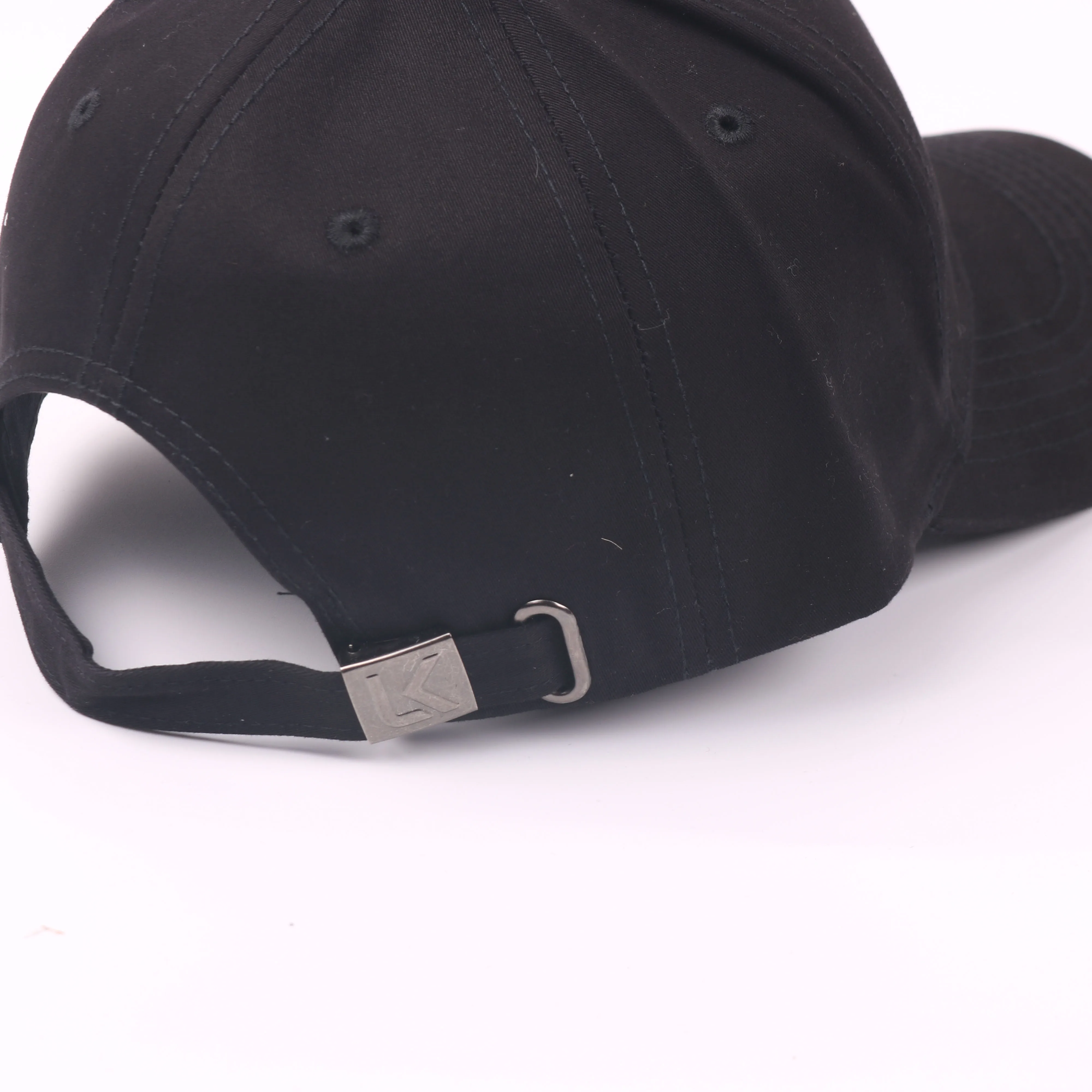 

Wholesale Men Women Cotton Adjustable Embroidery Baseball Cap Hip Hop Caps Couple Hat Snapback Hats gorras