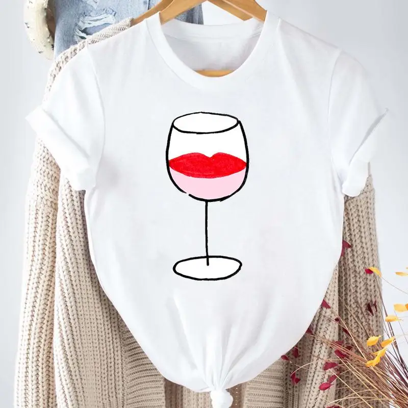 

Женская футболка с принтом винного цвета, с коротким рукавом