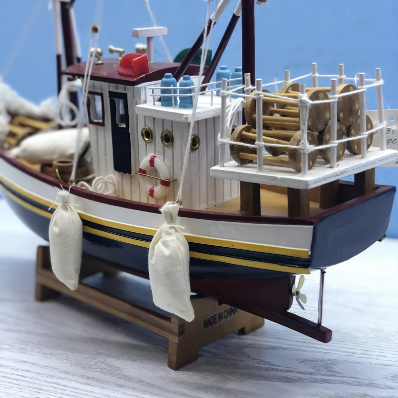 

Luckk New Version Civil Ship Model Luxurious Sailboat Model 40*15*33CM Wooden Sailboat Toys Sailing Model Wood Decoration