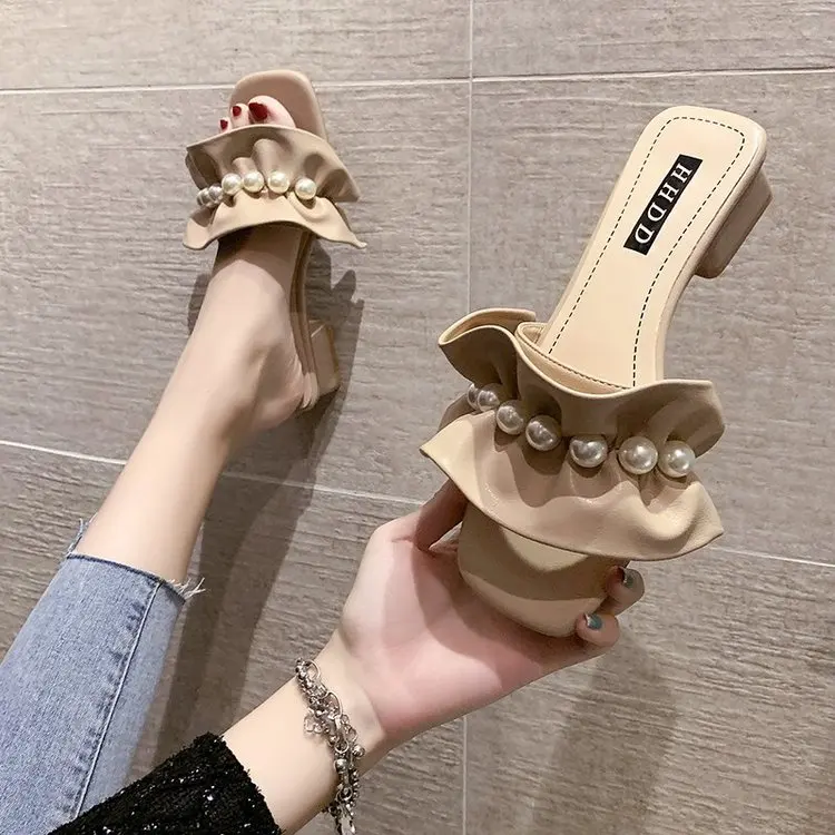 

Rubber Flip Flops Shoes Slippers Casual String Bead Med Slipers Women Square heel Slides Hawaiian Luxury Soft 2021 Block Fashion