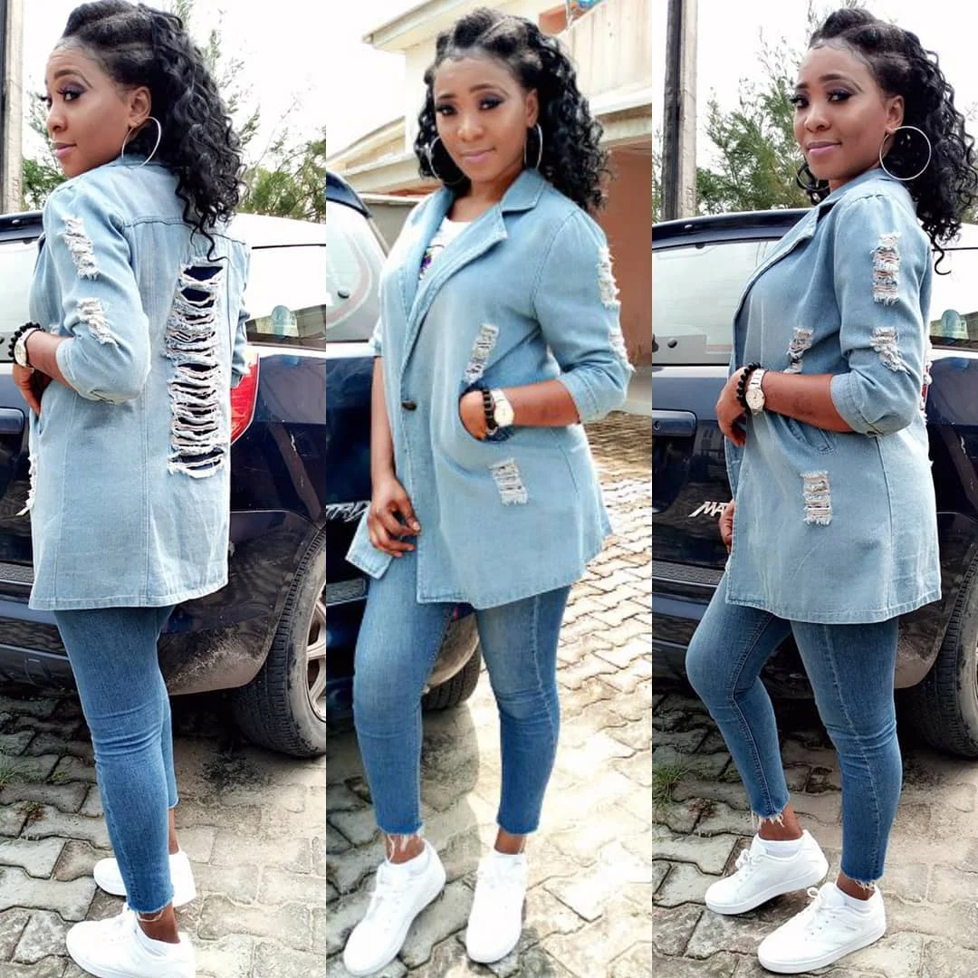 

Y8202 autumn and winter European and American women's ladies fashion trend burnt hole denim jacket