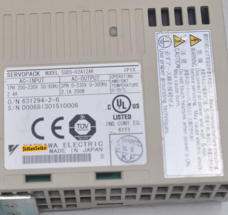 

Japan SGDS-02A12AR 200W servo drive disassembly machine