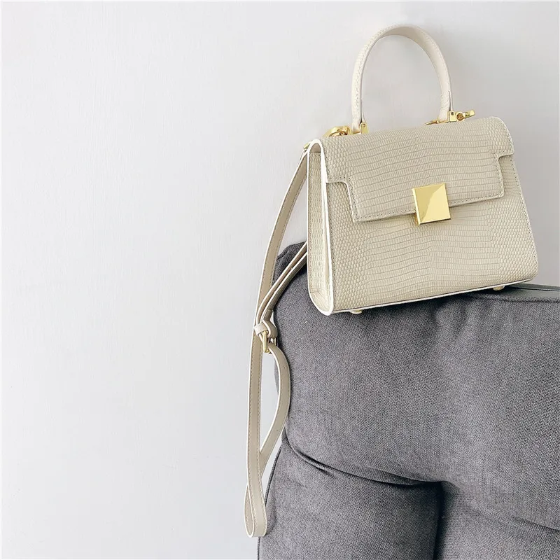 

Сумки через плечо из натуральной кожи для женщин, дамские сумочки в новейшем стиле, тоуты на ремне с узором в виде ящерицы, 2021