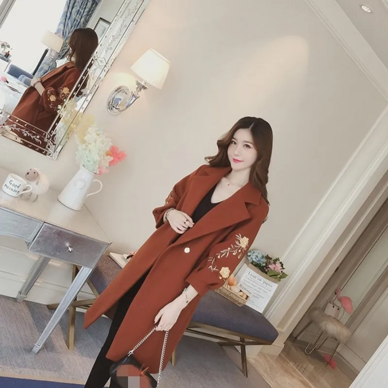 Модное корейское тонкое пальто с вышивкой для женщин 2019 осень зима фонарь рукав