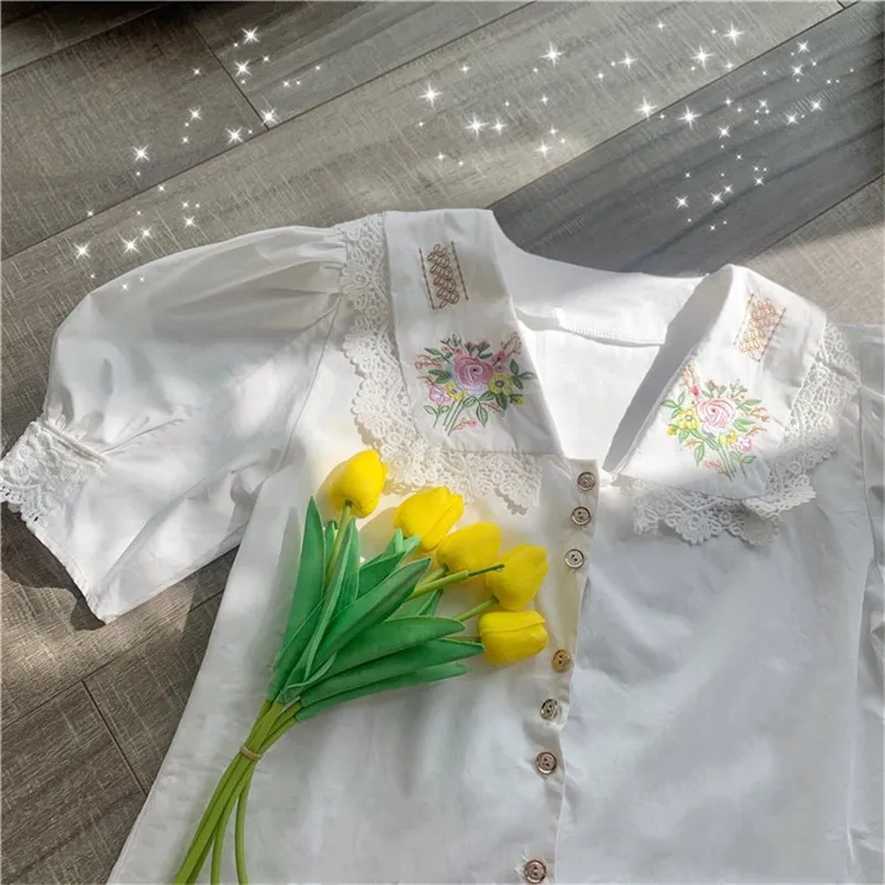 

2021 Japanese Lolita Style Summer Women Blouse Peter Pan Collar Floral Embroidery Shirt Elegant Cute Kawaii Cotton Linen Blusas