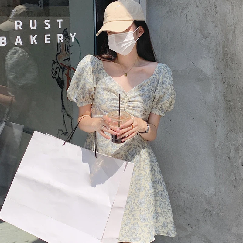 

2021 New Summer Fashion Casual V-Neck Floral High Waist Dress Women Hollow Out Puff Short Sleeve A-Line Short Skirt Ladies A348