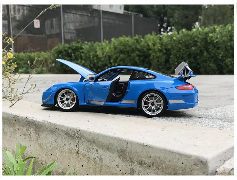 Bburago 1:18 Porsche 911 GT3 RS модель автомобиля из сплава Модель автомобиля Моделирование Украшение автомобиля коллекция Подарочная игрушка Литье под давлением модель игрушка для мальчиков