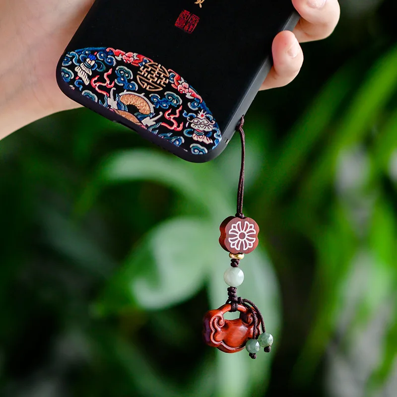 Китайский Элемент палисандр резьба Ruyi замок кулон из красного дерева в