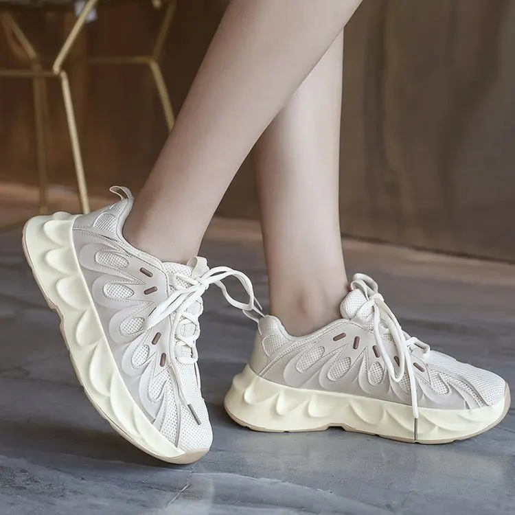 

Petals daddy shoes thick-soled student casual sneakers