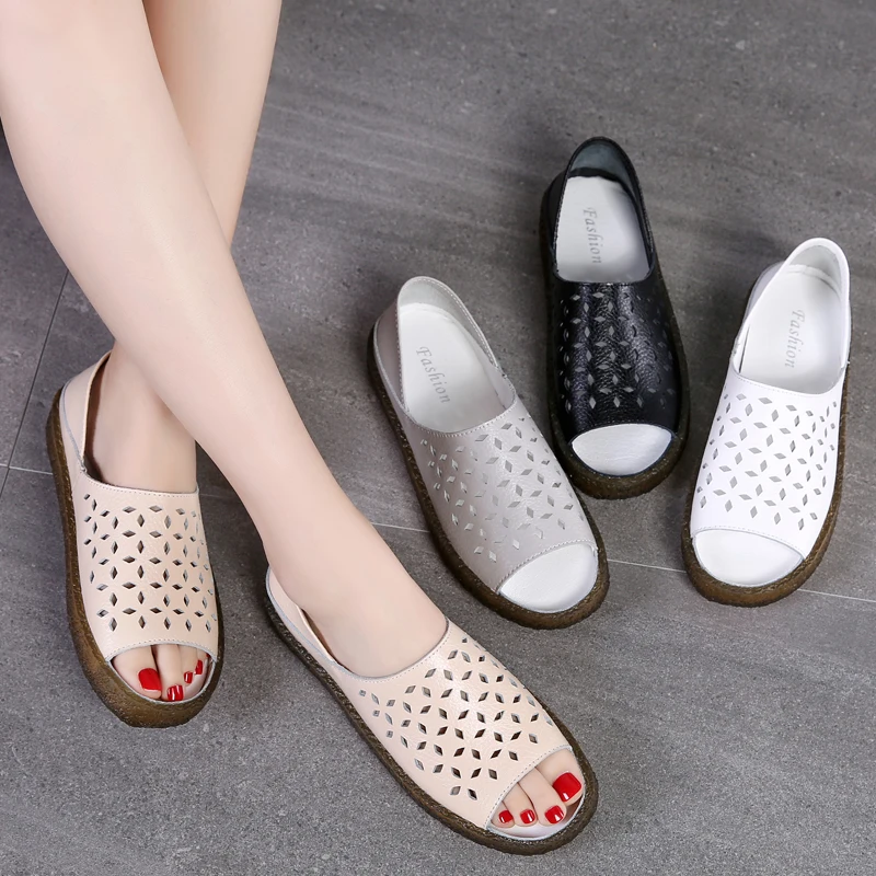 QWEDF из натуральной кожи Большой размер 44 на плоской подошве Сандалии для женщин