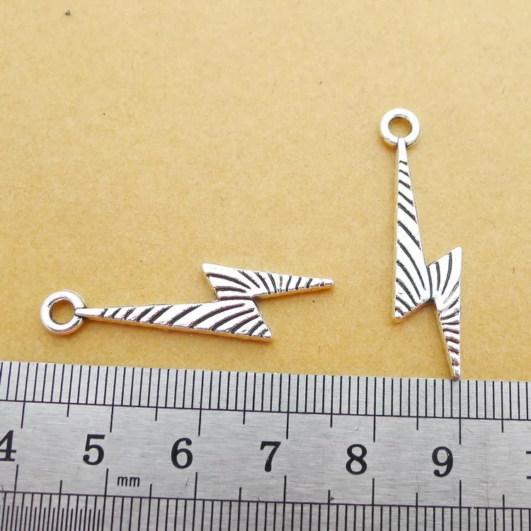 

LY182 10*35 , 1,3 , Lightning, , 50