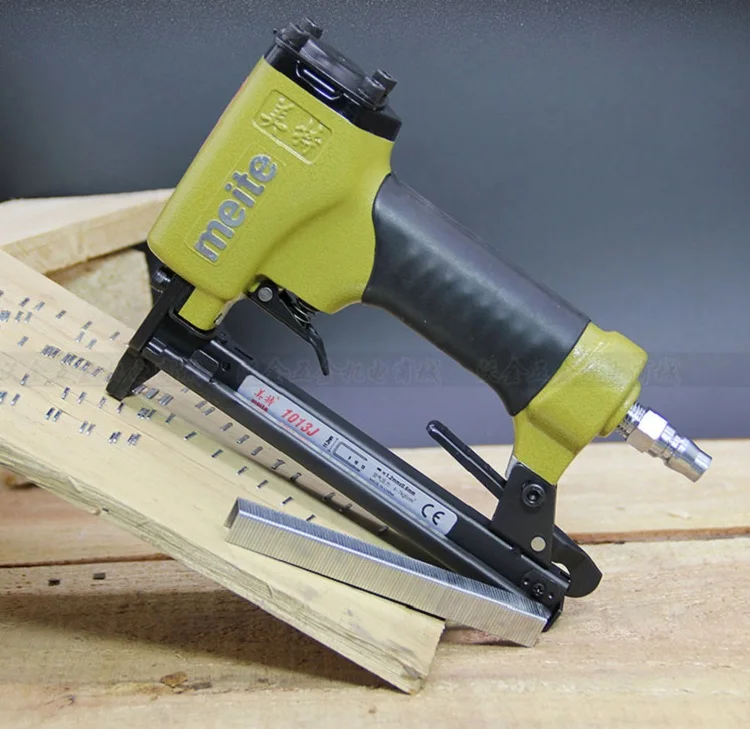 

New 5000pcs/box U Nail Staples for Narrow crown nails Manual Nail Stapler U Nail Staple Gun wood furniture household 1013J