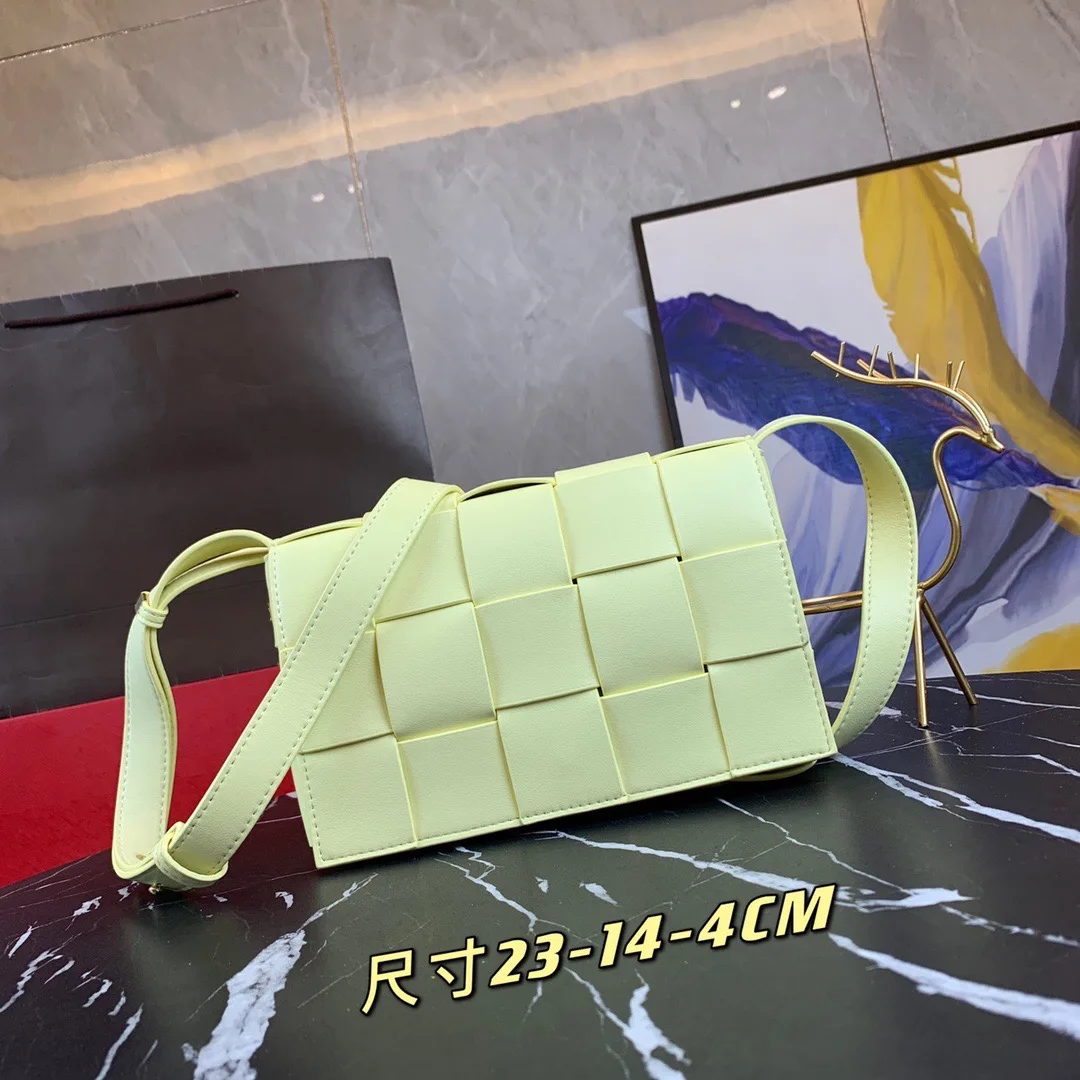 

Bags for Women 2020 Fashionable Shoulder Bags Female Messenger Bag Handbag classic plaid weave Crossbody Bag