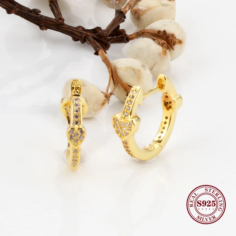 

Amaia Original 925 Sterling Silver Earring Gold Alluring Hearts With Crystal Studs Earring For Women Wedding Gift Jewelry
