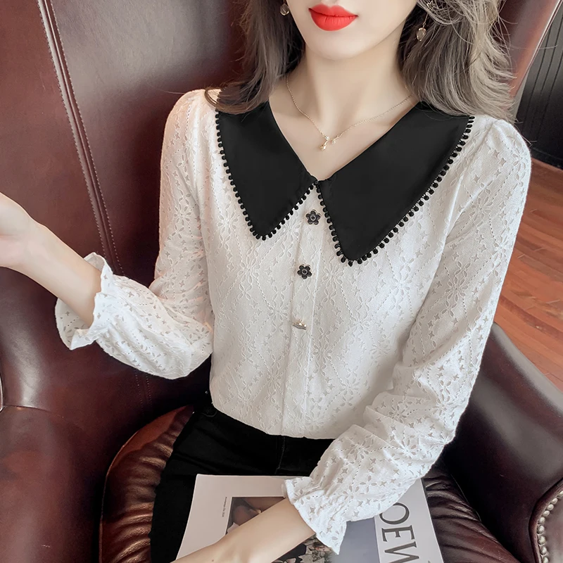 

Shirts & Blouses