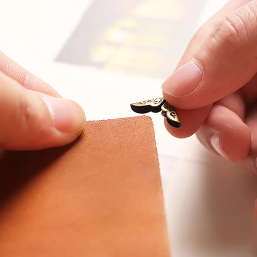 40 шт./лот 100 блокнот металлический уголок бронзовый тон 15*15*3 мм альбомный дневник