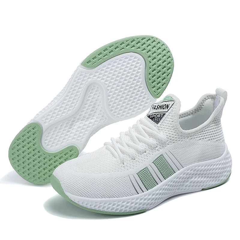 

Breathable And Lightweight Sneakers Are Fashionable And Slim Heat Dissipation Reduces The Stuffiness Of The Feet
