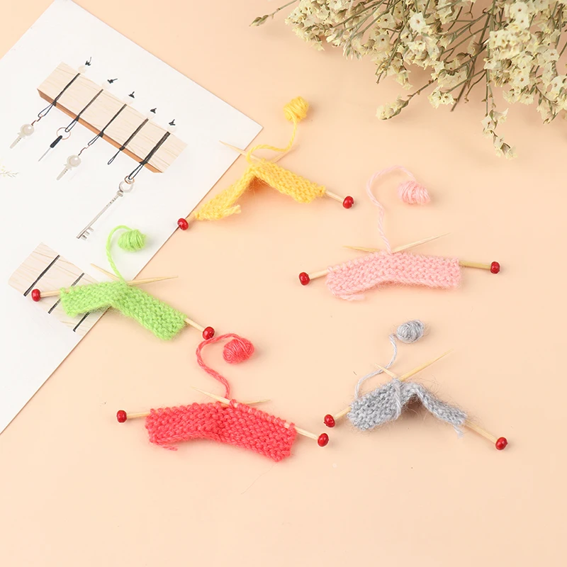 Mini su&eacute;ter de punto Multicolor hecho a mano, accesorios para casa de mu&ntilde;ecas, juguete para ni&ntilde;os-1