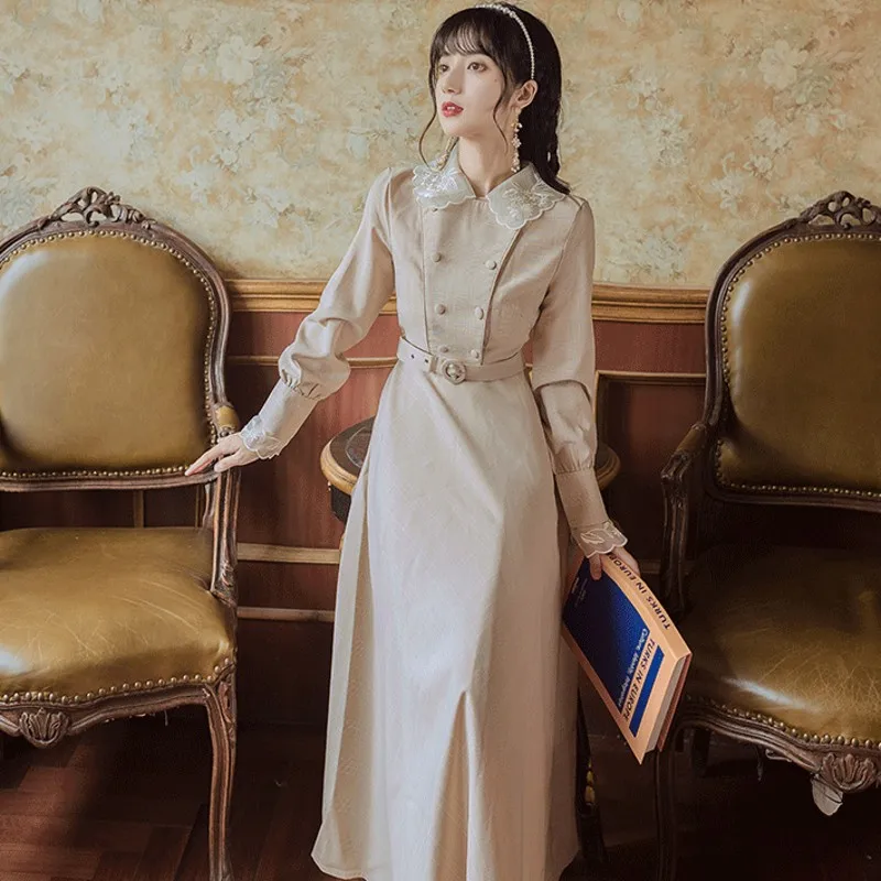 

High Quality Best-selling 2021 Autumn Winter New Arrival Flower Embroidery Peter Pan Collar Long Plaid Dress With Belt