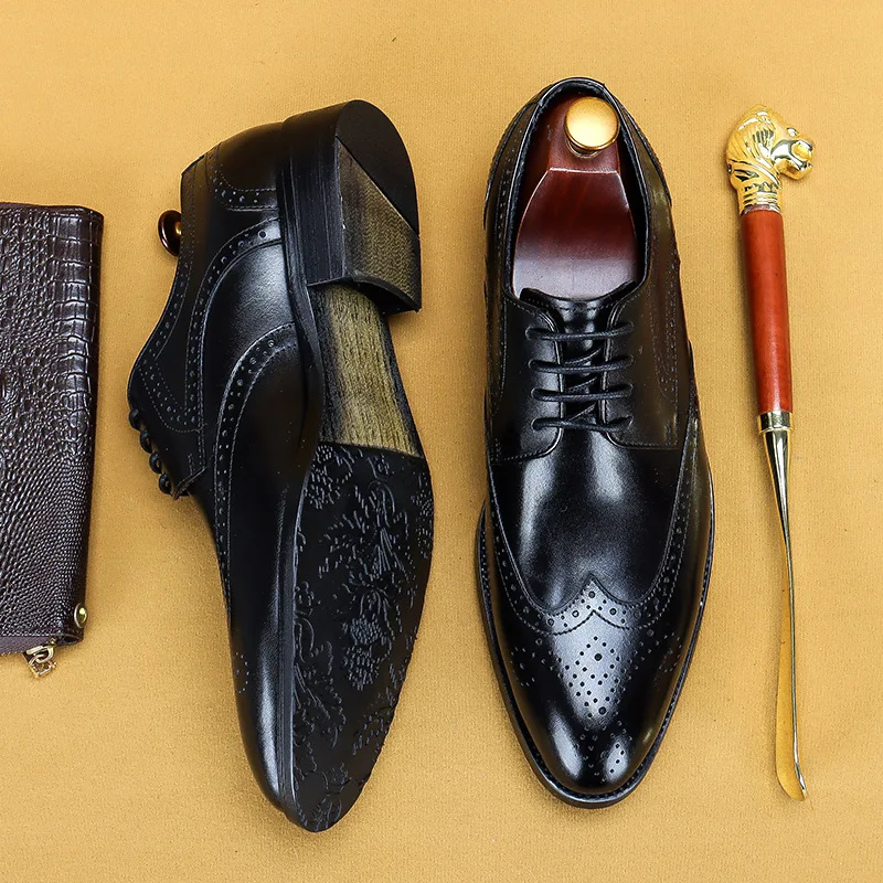 

Autumn Breathable Dress Shoes Lace Up Large Size Wedding Shoes Men's Carved Brooch Cowhide Men's Business Shoes KV024