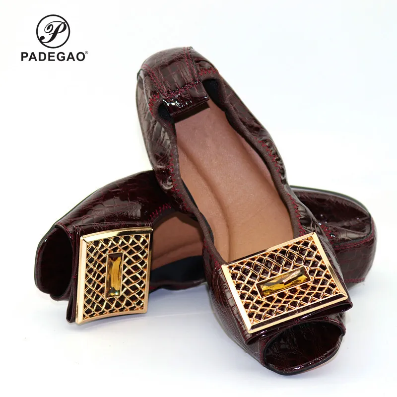 Женские балетки из натуральной кожи на плоской подошве | Обувь