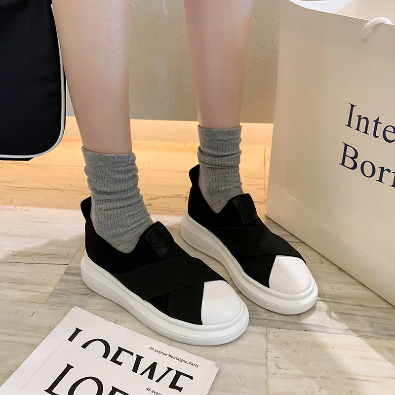 

Stretch cloth shoes women ins tide 2020 summer and autumn new thick-soled Korean version of the wild net celebrity single shoes