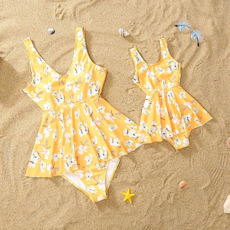 Семейный костюм для плавания цельный купальный мамы и дочки детский пляжный