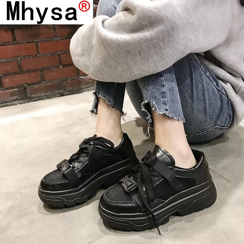 

2021 Fashion Women's Shoes Comfortable Breathable Mesh Casual Shoes Spring Women's Platform Shoes Lace-up Solid Color Sneakers