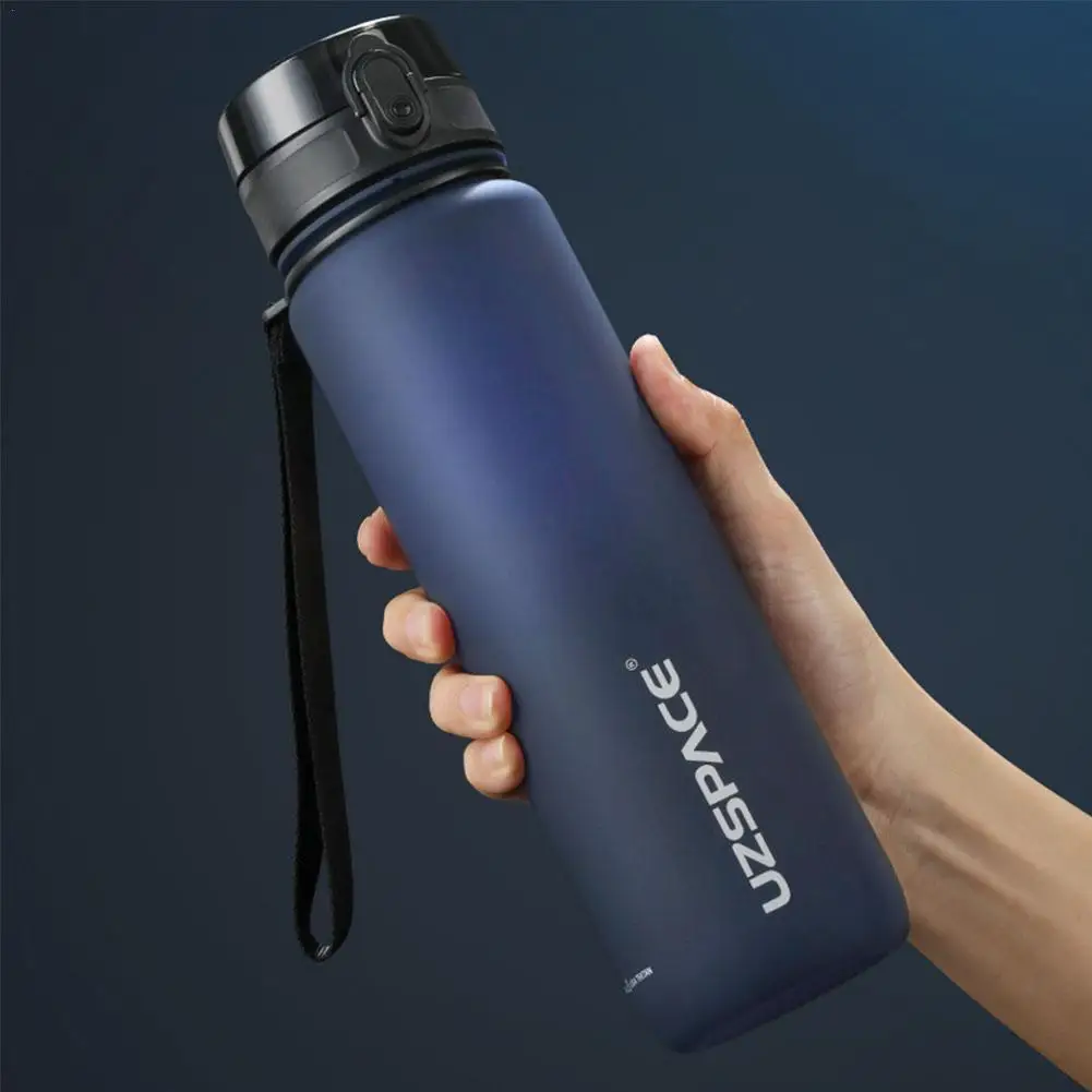

The New Plastic Sports Cup Large Capacity Simple Male Female Bottle Personality Space Cup Leak Proof Sturdy Sports Drinkingware