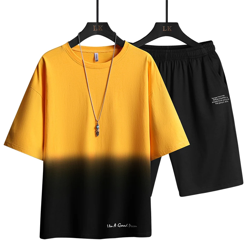 

Men Gradient Color Tracksuit Summer Fashion Clothing Men Two Piece Set Men Sweat Suits Short Sleeve Shorts Set Summer 2020