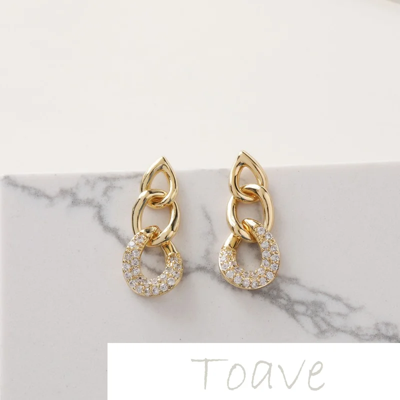 Позолоченная цепочка с микроинкрустированным цирконием и серебряной иглой