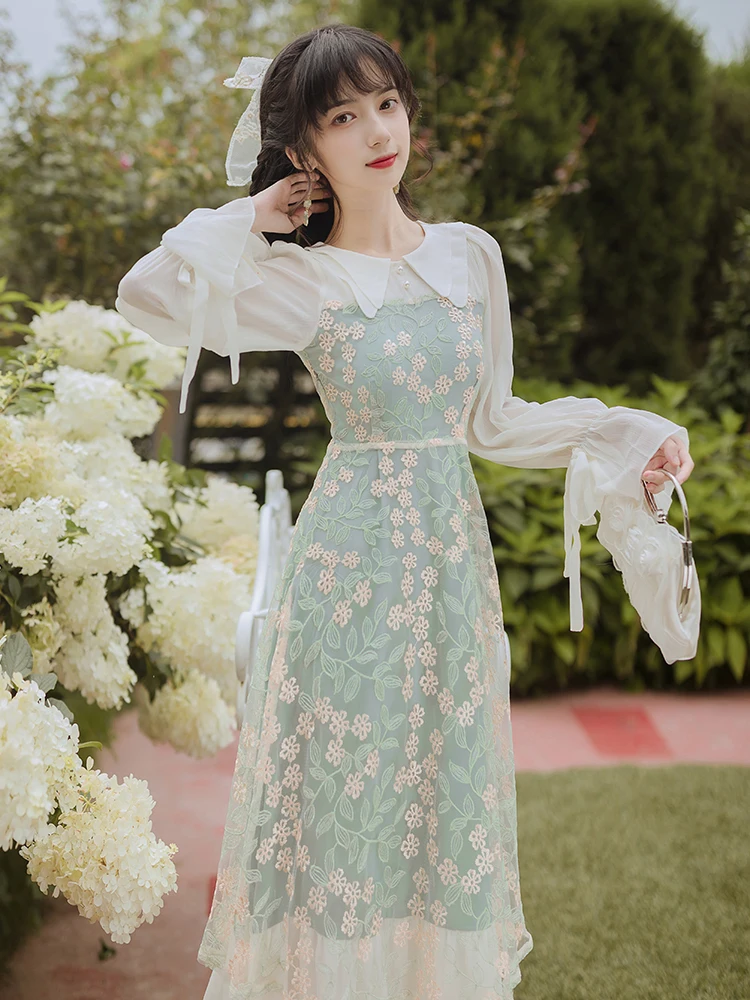 

Make French embroidery skirt restoring ancient ways