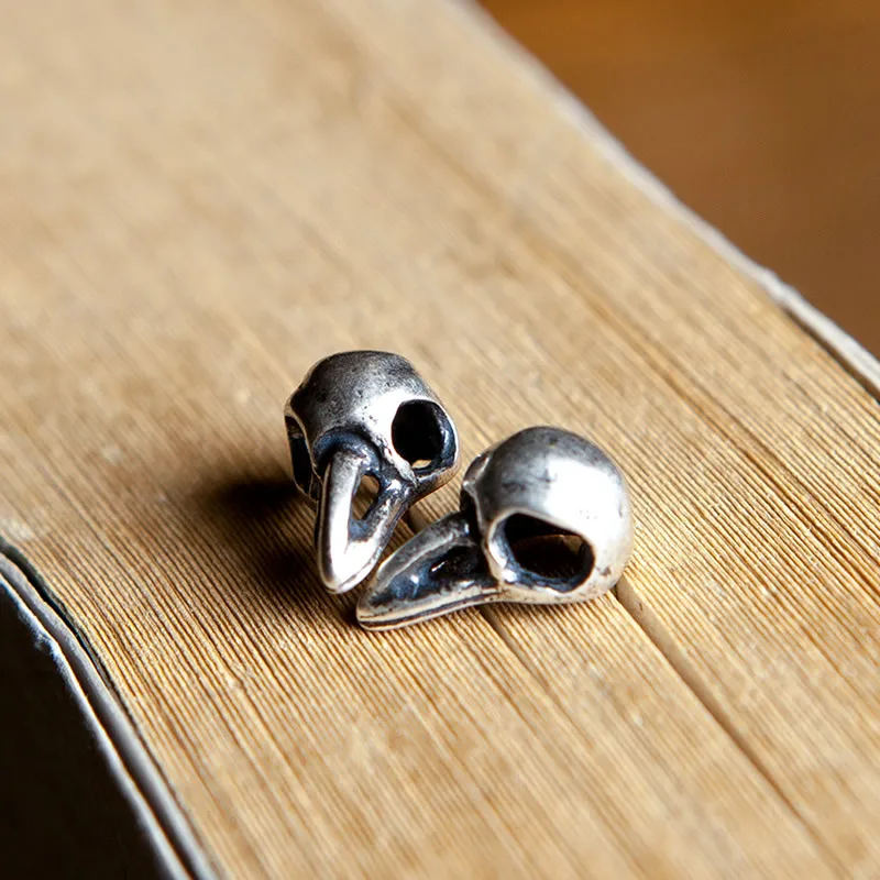 

Женские и мужские серьги-каффы, из серебра 925 пробы, с черепом ворона