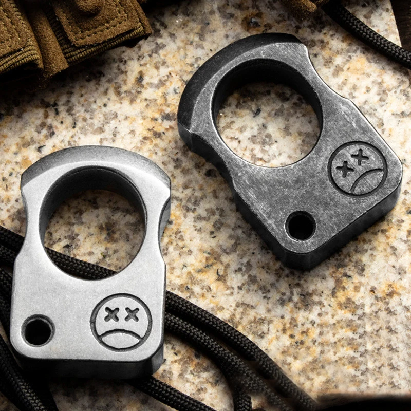 

Alloy Steel Outdoor Survival Tool EDC Tactical Tool Multifunctional Ring Pendant Ring Pendant Window Breaker Titanium Edc