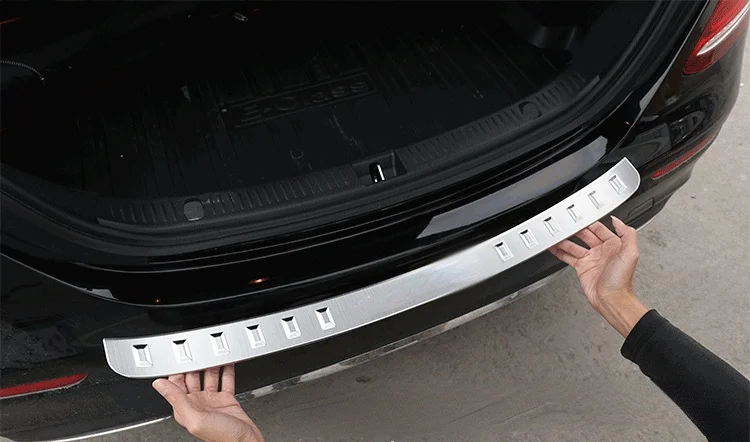 

Stainless Steel Exterior Rear Door Trunk Bumper Plate Protector Cover Trim For Mercedes Benz E Class W213 2016-2018 Accessories
