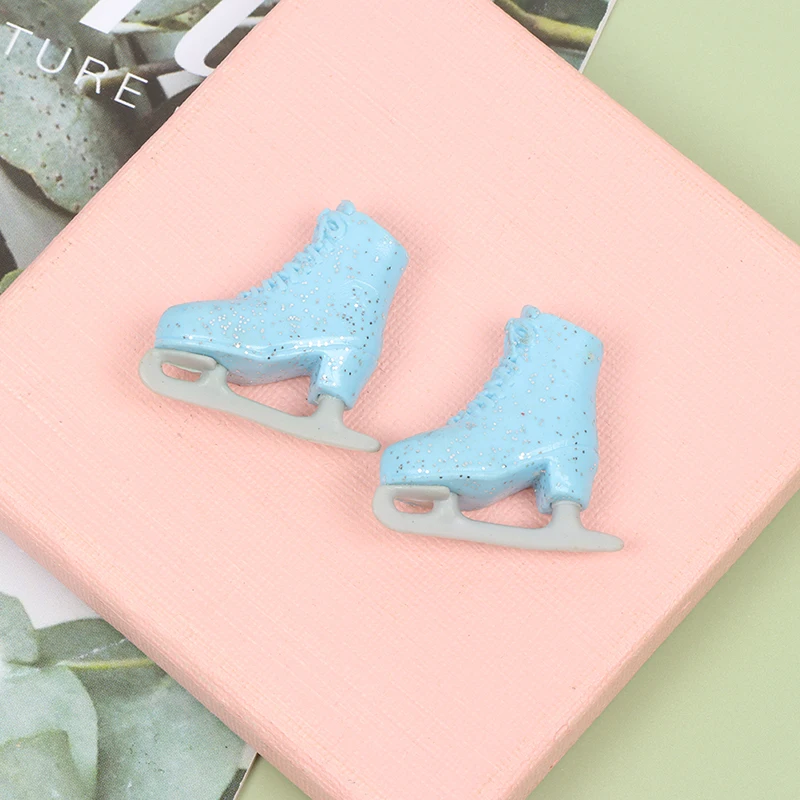 

1 пара, подарок для детских кукол, синие роликовые коньки, обувь с лепестками, декоративная игрушка для детей, игрушка для девочек, роликовые ...